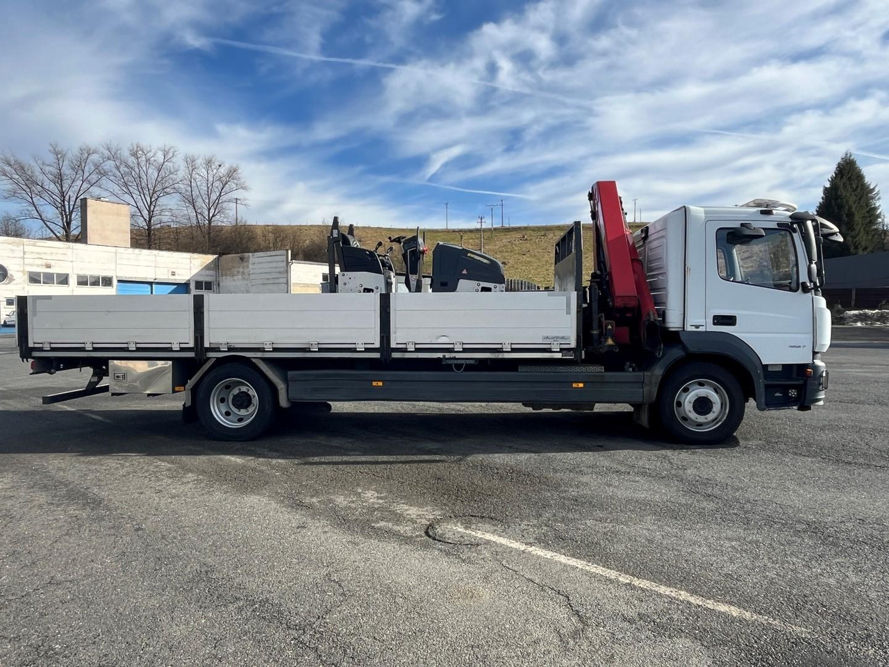Leasing financiero de  Mercedes truck ATEGO, 1527, Crane HMF 1120 - K5 leasing Mercedes truck ATEGO, 1527, Crane HMF 1120 - K5: foto 15