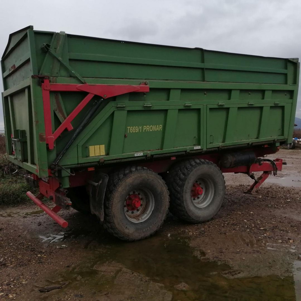 Pronar T, Traktorový náves, 669/1 - Remolque volquete agrícola: foto 3 Pronar T, Traktorový náves, 669/1 - Remolque volquete agrícola: foto 3