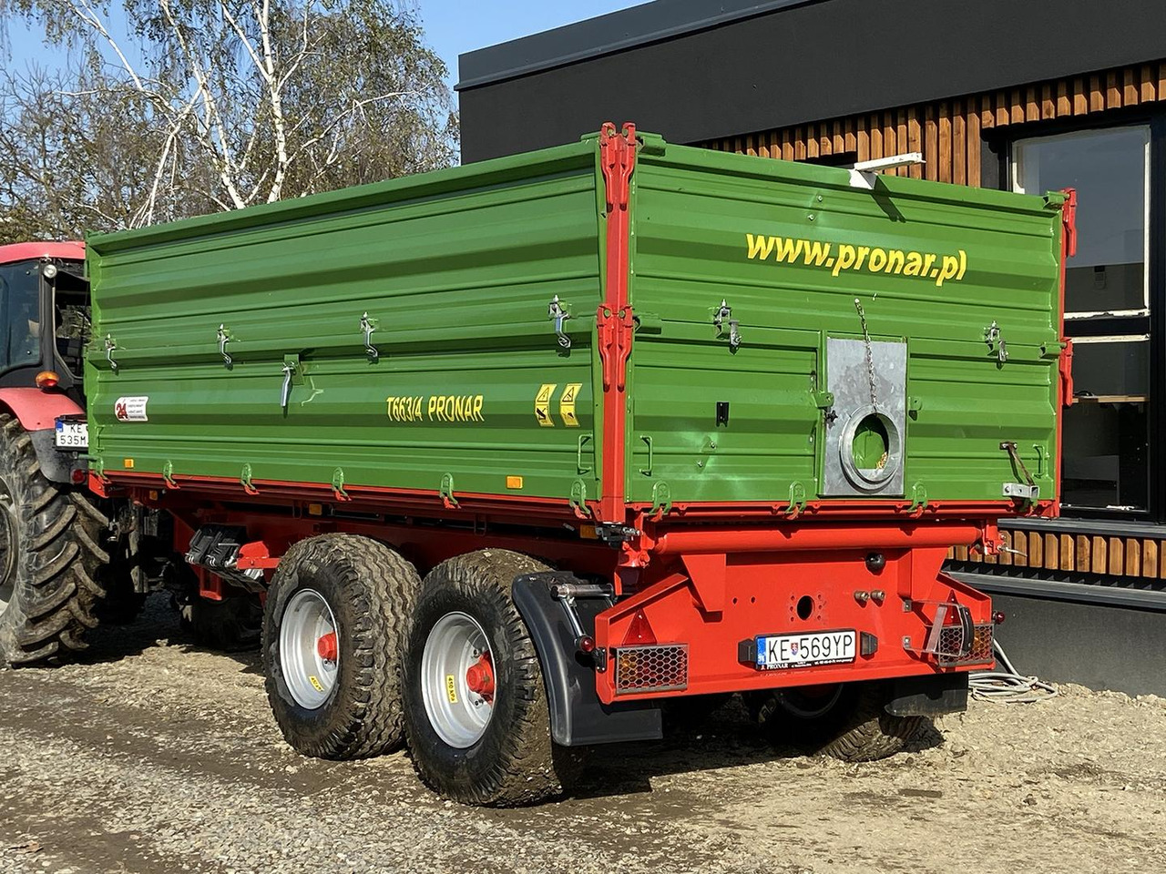 Pronar T, Traktorový náves + šnek, 663/4 - Remolque volquete agrícola: foto 3 Pronar T, Traktorový náves + šnek, 663/4 - Remolque volquete agrícola: foto 3