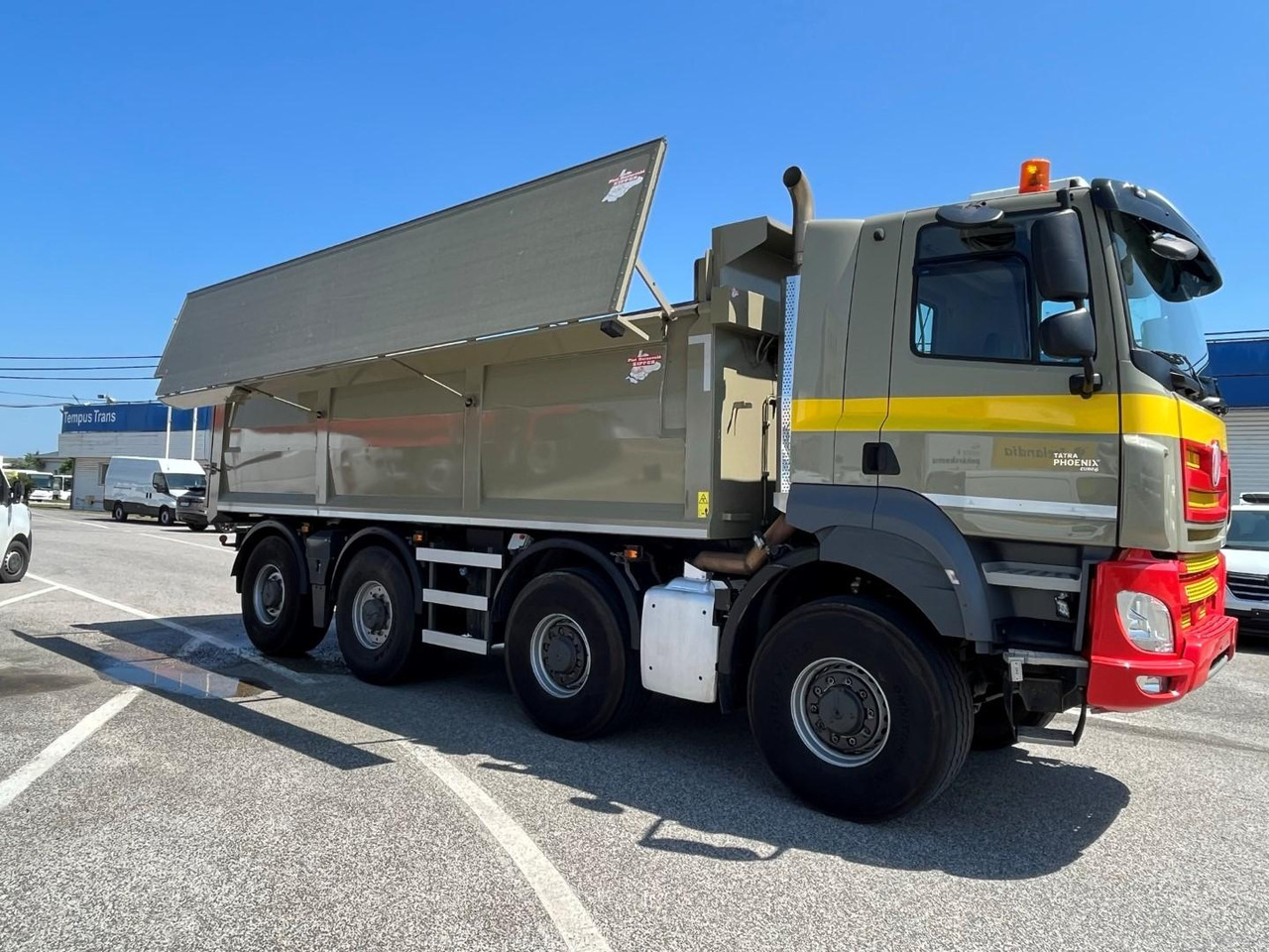 Tatra Phoenix 8x8 jednostranný sklápač, rv 2019, Sklápač S1 - Volquete camión: foto 4 Tatra Phoenix 8x8 jednostranný sklápač, rv 2019, Sklápač S1 - Volquete camión: foto 4