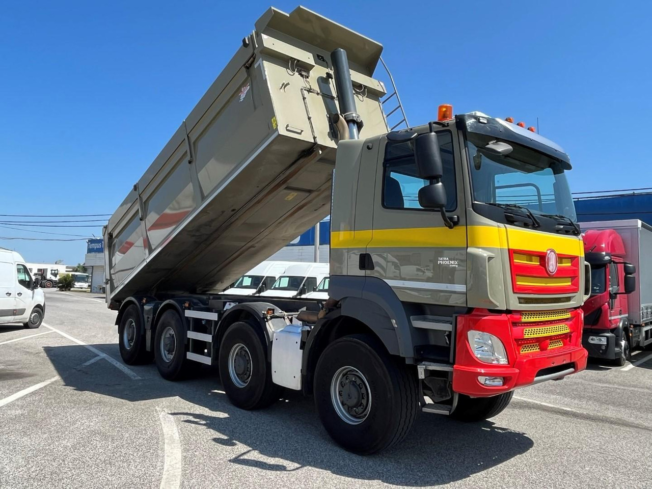 Tatra Phoenix 8x8 jednostranný sklápač, rv 2019, Sklápač S1 - Volquete camión: foto 1 Tatra Phoenix 8x8 jednostranný sklápač, rv 2019, Sklápač S1 - Volquete camión: foto 1