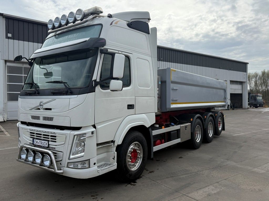 VOLVO FM 500, 2015, 8x4 tridem, S1 - Volquete camión: foto 4 VOLVO FM 500, 2015, 8x4 tridem, S1 - Volquete camión: foto 4