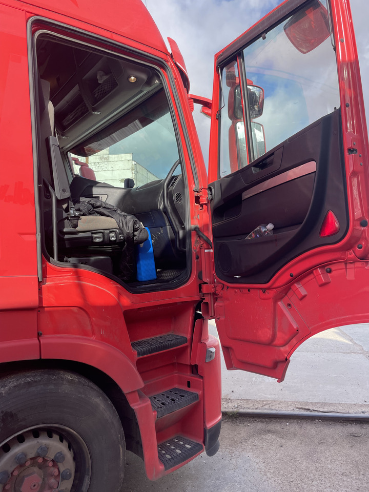 Cabeza tractora IVECO STRALIS AS440 T/P Retarder: foto 11