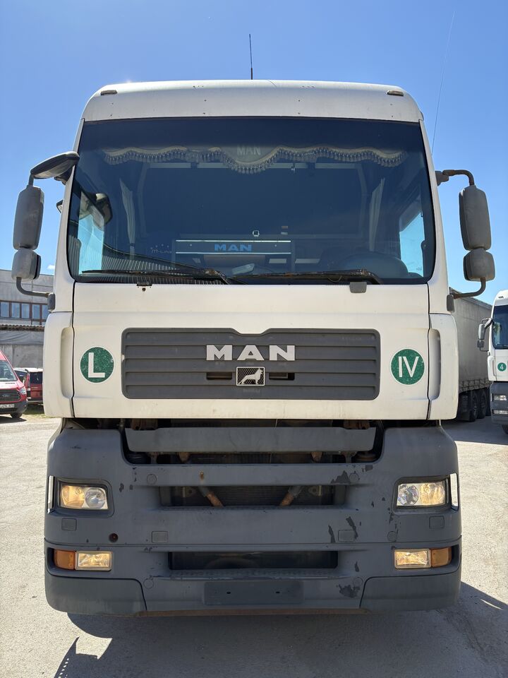 MAN TGA 18.440 Euro 4 - Cabeza tractora: foto 4 MAN TGA 18.440 Euro 4 - Cabeza tractora: foto 4
