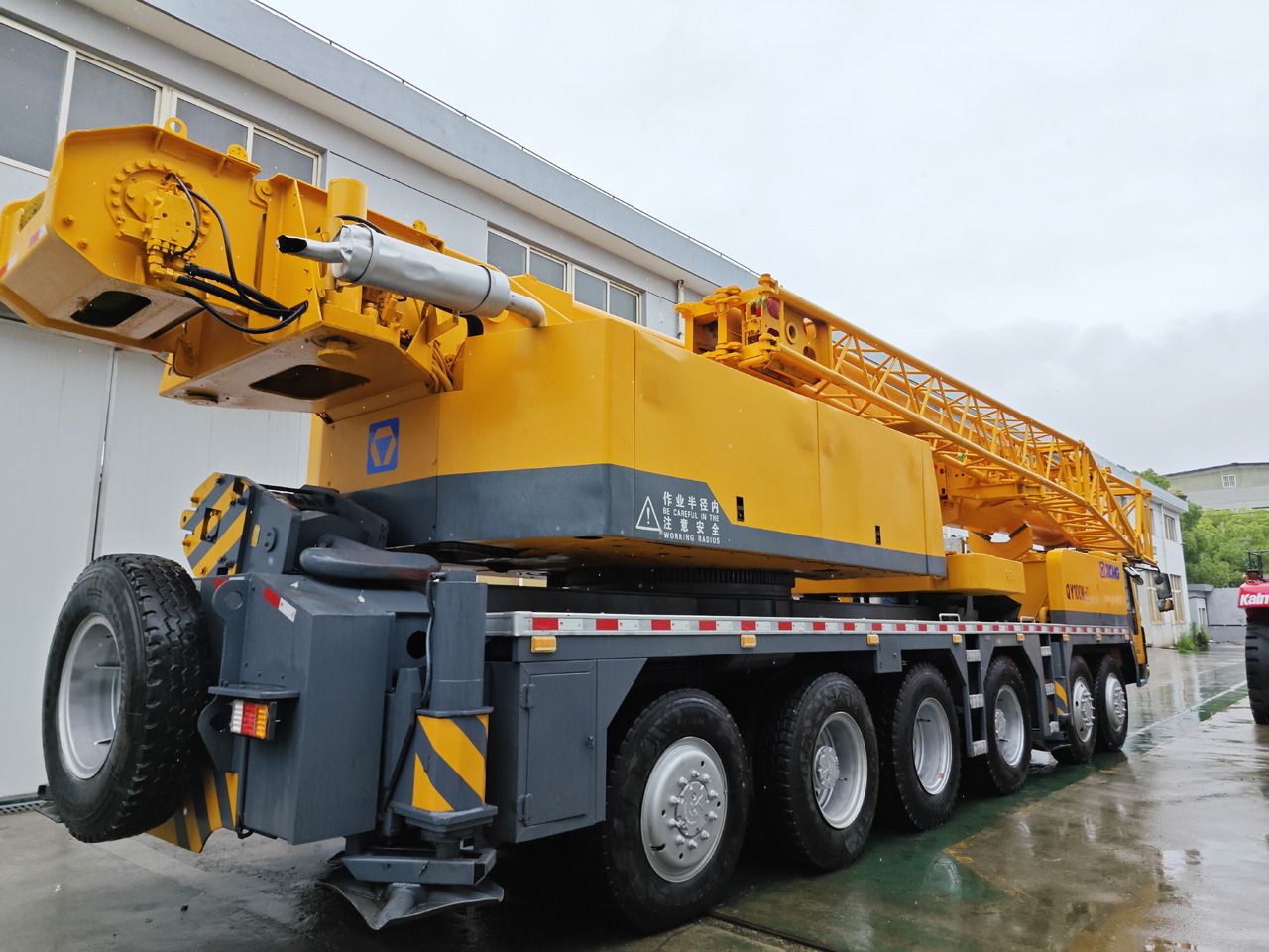 XCMG QY100K Used 100ton xcmg truck crane - Grúa todo terreno: foto 4 XCMG QY100K Used 100ton xcmg truck crane - Grúa todo terreno: foto 4