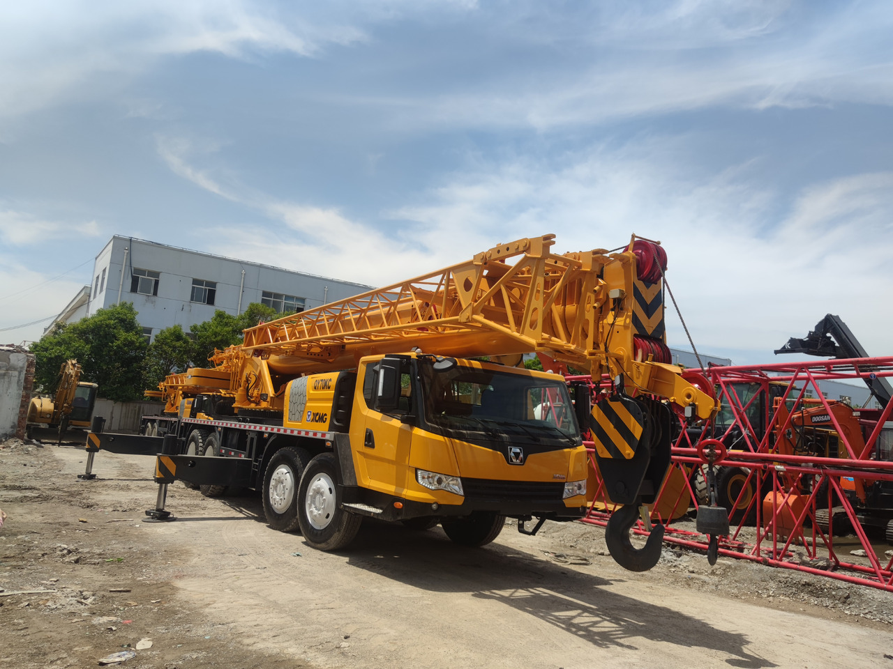 XCMG QY70K - Grúa todo terreno: foto 3 XCMG QY70K - Grúa todo terreno: foto 3