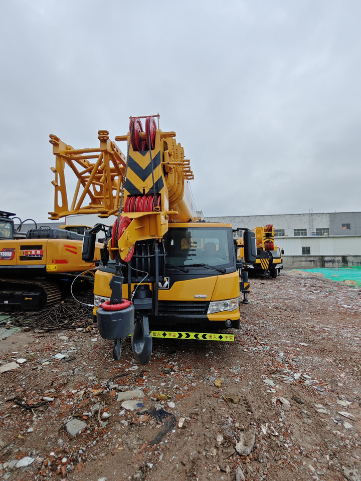 XCMG XCT50 Used Crane - Autogrúa: foto 3 XCMG XCT50 Used Crane - Autogrúa: foto 3