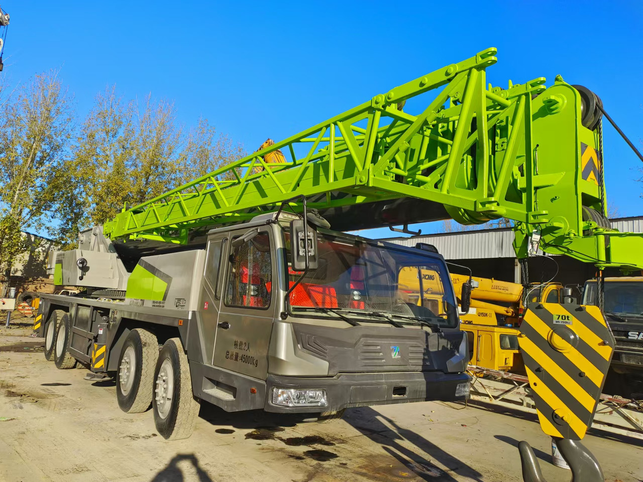 ZOOMLION ZTC700V - Autogrúa: foto 1 ZOOMLION ZTC700V - Autogrúa: foto 1