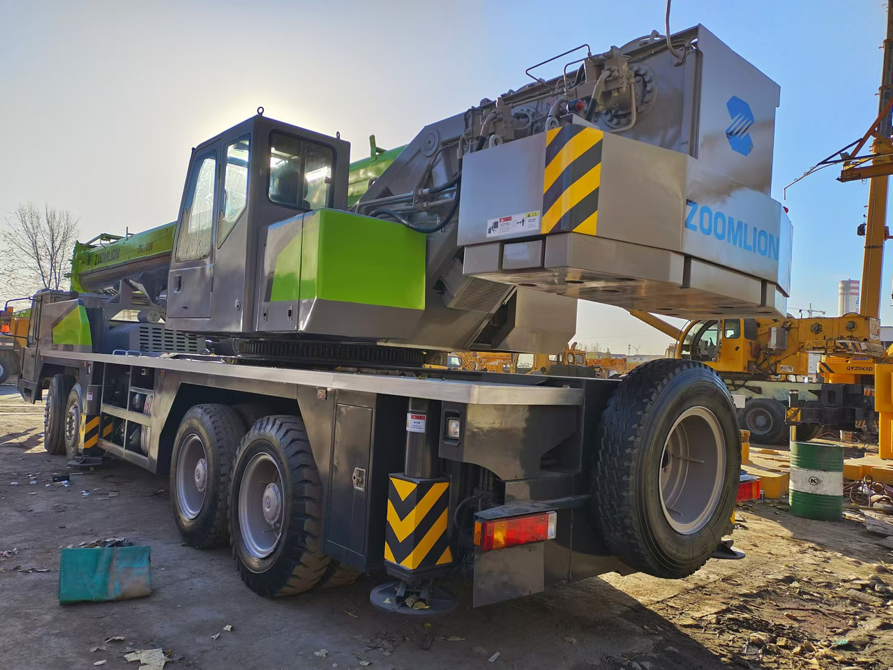 ZOOMLION ZTC700V - Autogrúa: foto 5 ZOOMLION ZTC700V - Autogrúa: foto 5