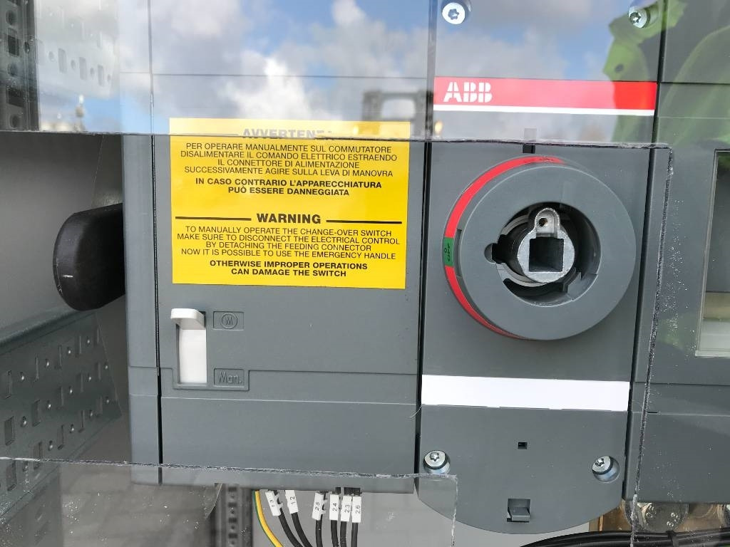 Leasing financiero de ATS Panel 2.000A - Max 1.380 kVA - DPX-27512  leasing ATS Panel 2.000A - Max 1.380 kVA - DPX-27512: foto 8