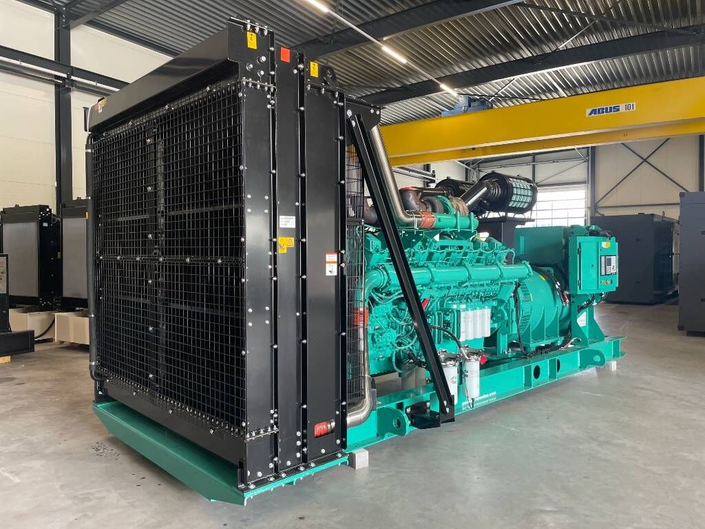 Cummins C2250D5E - 2.250 kVA Genset - QSK50 - DPX-18536-B - Generador industriale: foto 2 Cummins C2250D5E - 2.250 kVA Genset - QSK50 - DPX-18536-B - Generador industriale: foto 2