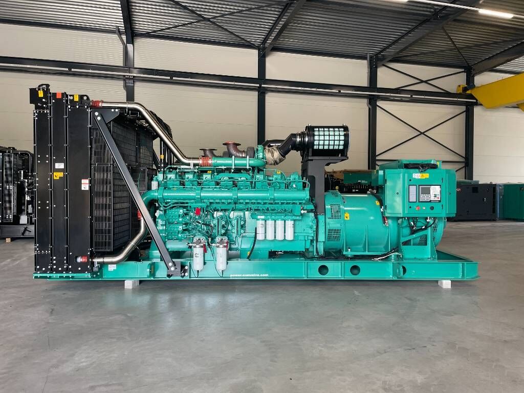 Cummins C2250D5E - 2.250 kVA Genset - QSK50 - DPX-18536-B - Generador industriale: foto 1 Cummins C2250D5E - 2.250 kVA Genset - QSK50 - DPX-18536-B - Generador industriale: foto 1