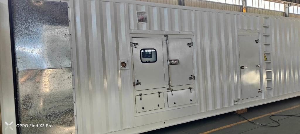 Cummins KTA50-G16A - 2.000 kVA Generator - DPX-19849.8 - Generador industriale: foto 3 Cummins KTA50-G16A - 2.000 kVA Generator - DPX-19849.8 - Generador industriale: foto 3