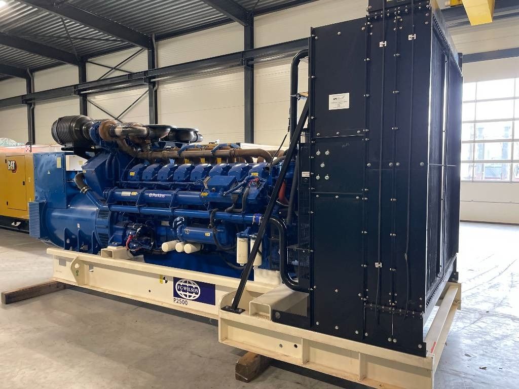 FG Wilson P2500-3 - 2500 kVA Genset - DPX-16035-O - Generador industriale: foto 3 FG Wilson P2500-3 - 2500 kVA Genset - DPX-16035-O - Generador industriale: foto 3
