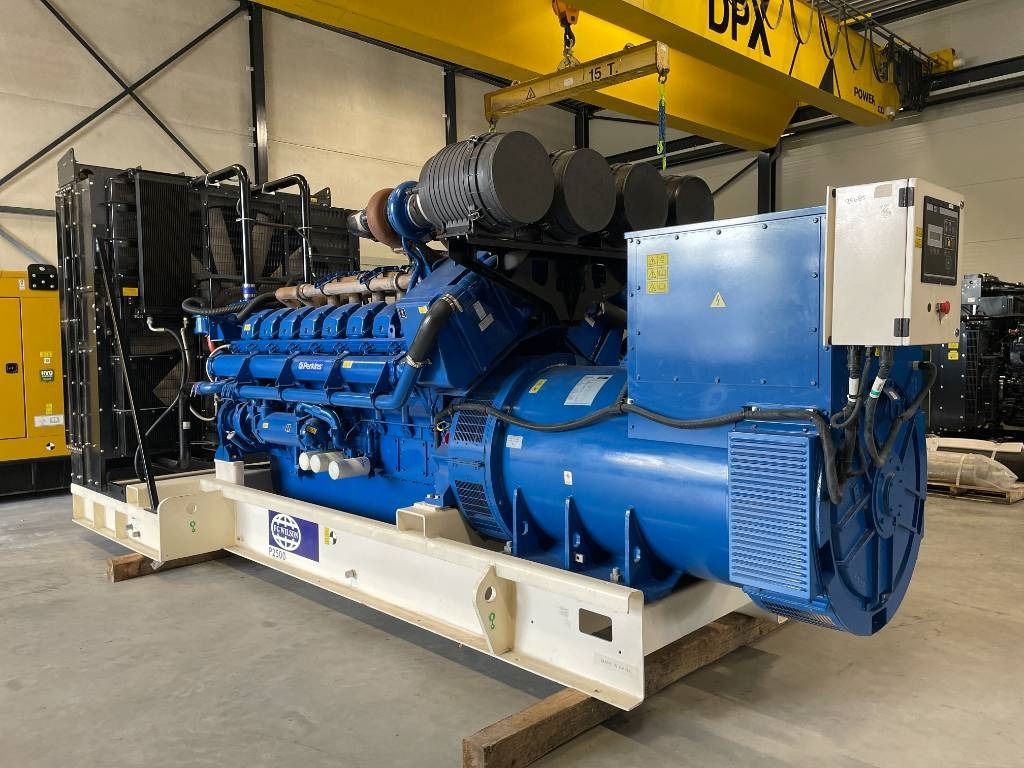 FG Wilson P2500-3 - 2500 kVA Genset - DPX-16035-O - Generador industriale: foto 5 FG Wilson P2500-3 - 2500 kVA Genset - DPX-16035-O - Generador industriale: foto 5
