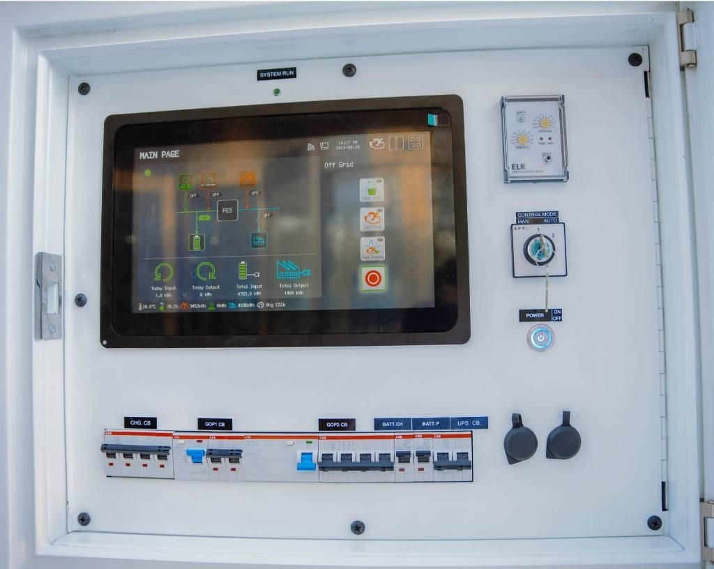 PES500 Hybrid Energy System - 500 kVA - 576 kWh - Generador industriale: foto 4 PES500 Hybrid Energy System - 500 kVA - 576 kWh - Generador industriale: foto 4
