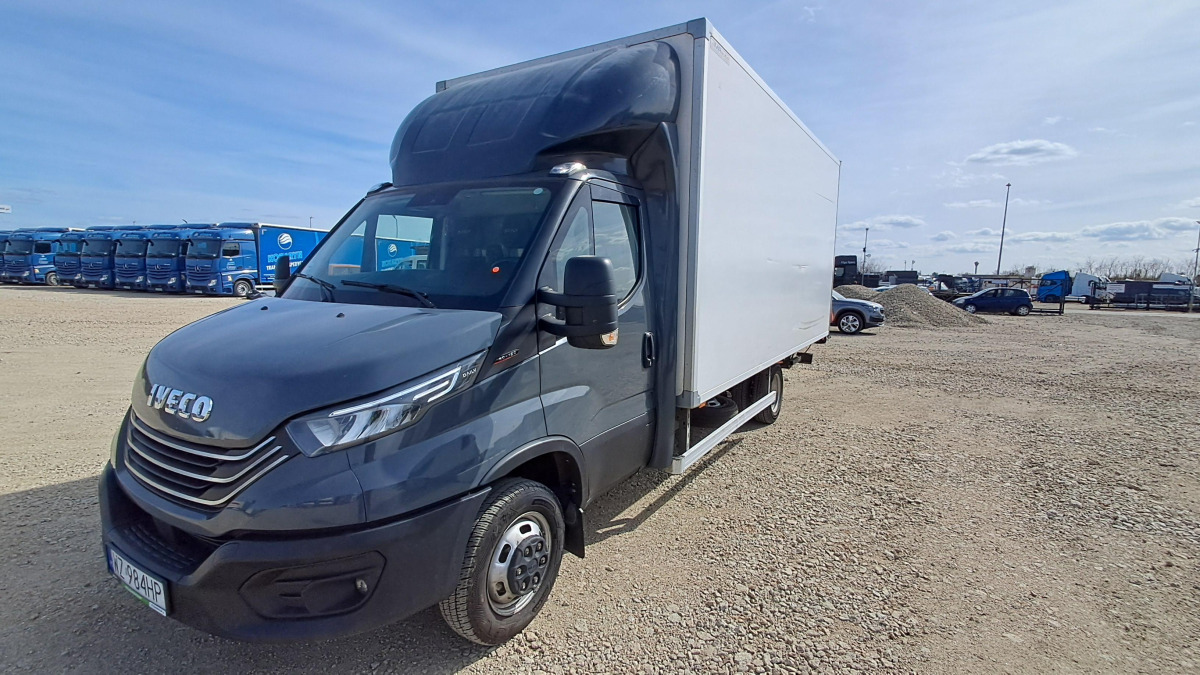 IVECO DAILY 50C18 KONTENER Z WINDĄ - Furgoneta: foto 3 IVECO DAILY 50C18 KONTENER Z WINDĄ - Furgoneta: foto 3