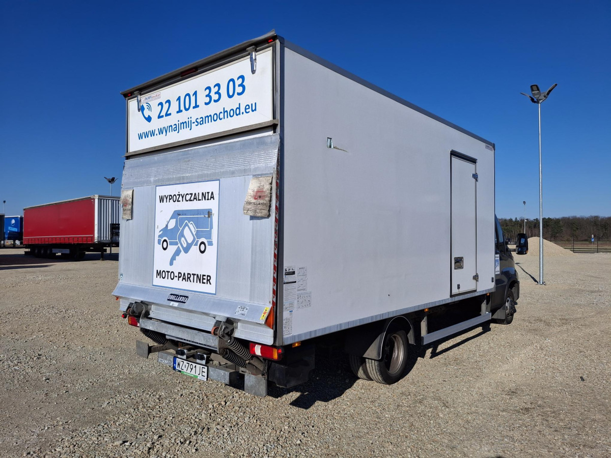 IVECO DAILY 50C18 KONTENER Z WINDĄ - Camión caja cerrada: foto 5 IVECO DAILY 50C18 KONTENER Z WINDĄ - Camión caja cerrada: foto 5