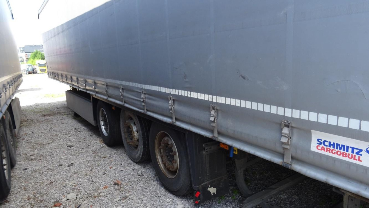Remolque con toldo SCHMITZ CARGOBULL FIRANA: foto 1