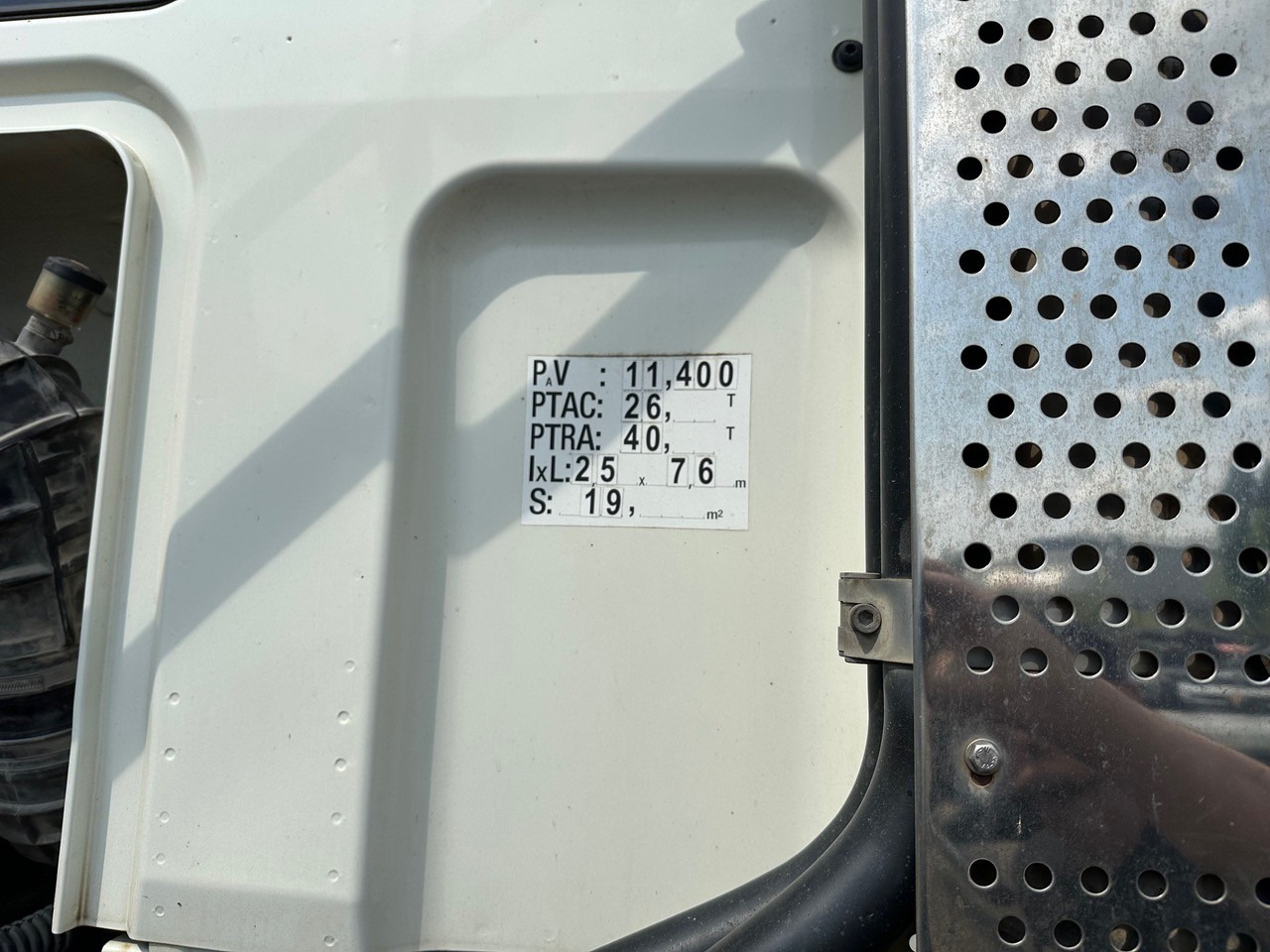 Multibasculante camión DAF CF 85.360: foto 12 Multibasculante camión DAF CF 85.360: foto 12