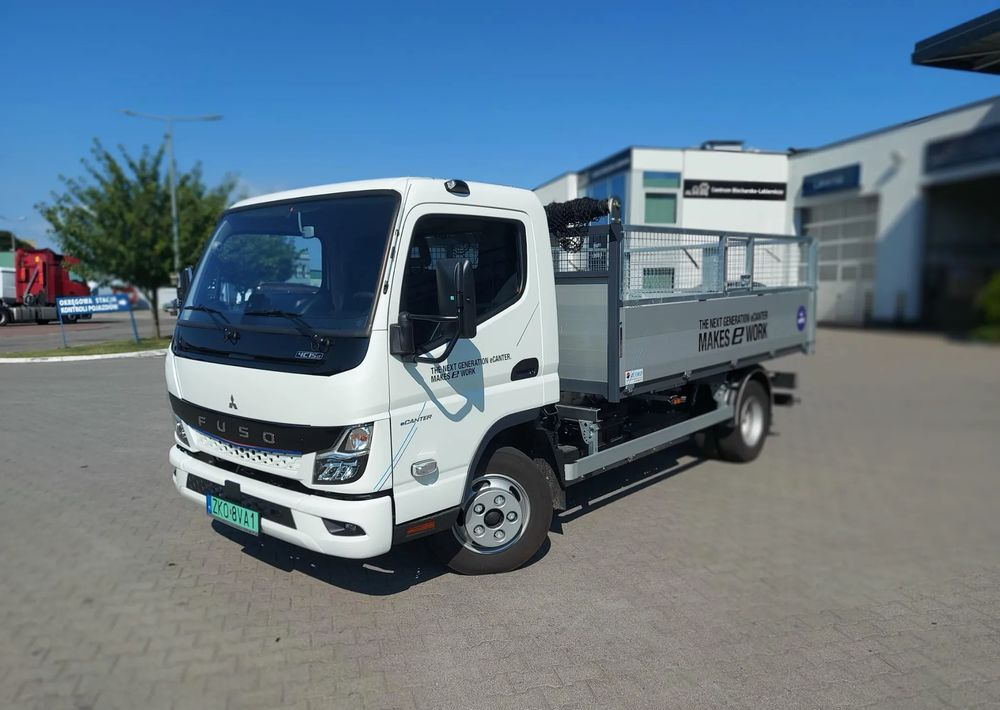 FUSO eCanter 4C15 Wywrotka Selektywna zbiórka - Volquete camión, Camión eléctrico: foto 1 FUSO eCanter 4C15 Wywrotka Selektywna zbiórka - Volquete camión, Camión eléctrico: foto 1