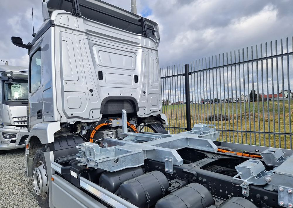 Mercedes-Benz eActros 400 6x2 BDF Elektryczny - Portacontenedore/ Intercambiable camión, Camión eléctrico: foto 4 Mercedes-Benz eActros 400 6x2 BDF Elektryczny - Portacontenedore/ Intercambiable camión, Camión eléctrico: foto 4