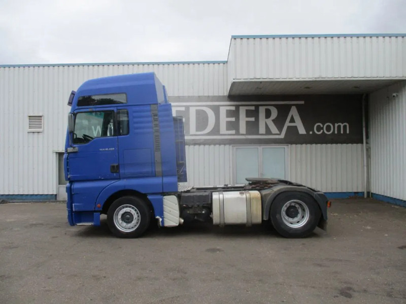 MAN TGA , FOR PARTS ONLY , NO ENGINE AND GEARBOX - Cabeza tractora: foto 2 MAN TGA , FOR PARTS ONLY , NO ENGINE AND GEARBOX - Cabeza tractora: foto 2