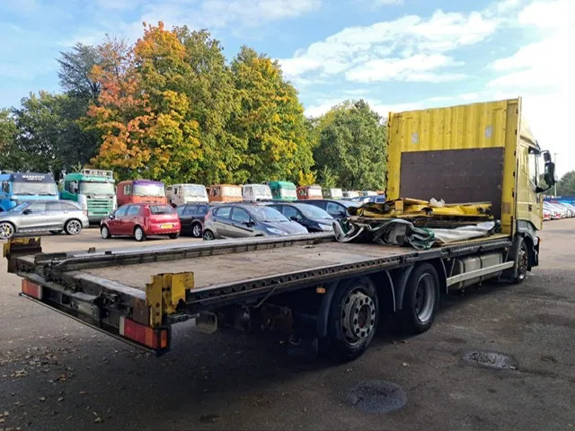 Iveco Stralis 430 , 6x2 , Manual Gearbox , Euro 3 - Camión lona: foto 3 Iveco Stralis 430 , 6x2 , Manual Gearbox , Euro 3 - Camión lona: foto 3