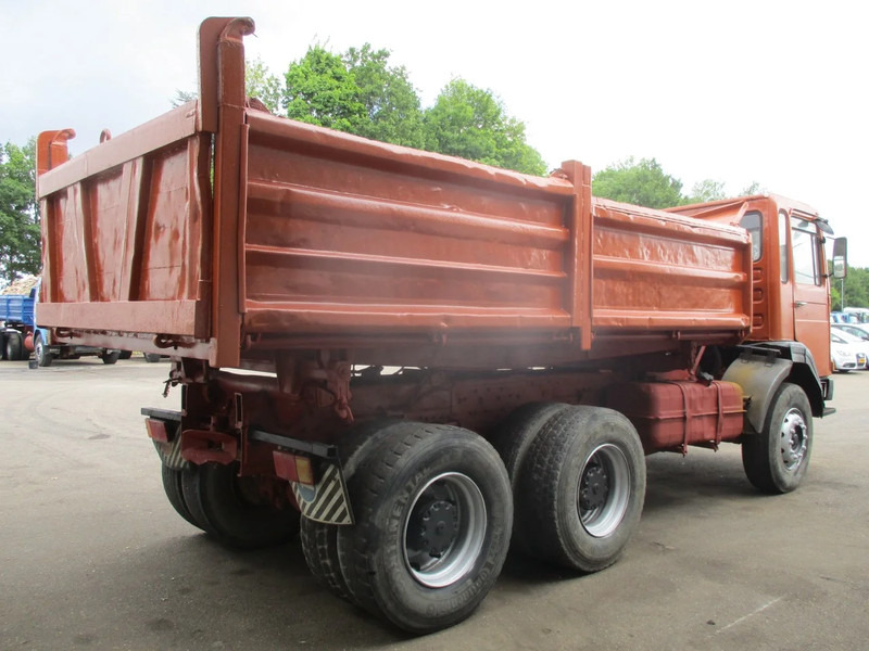 MAN 26.321 6x4 , 3 way tipper , ZF Manual , Spring suspension - Volquete camión: foto 3 MAN 26.321 6x4 , 3 way tipper , ZF Manual , Spring suspension - Volquete camión: foto 3