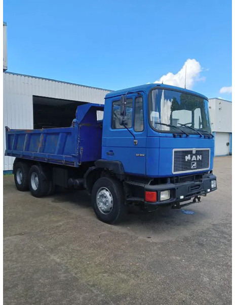 MAN F2000 , 32-322 , 6x4 , ZF Manual , Tipper , Spring Suspension - Volquete camión: foto 4 MAN F2000 , 32-322 , 6x4 , ZF Manual , Tipper , Spring Suspension - Volquete camión: foto 4
