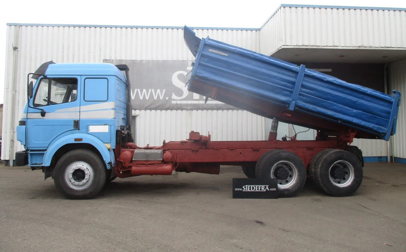 Mercedes-Benz 2544 SK , 6x4 , V8 Bi-Turbo , 3 Way tipper , Spring suspension - Volquete camión: foto 2 Mercedes-Benz 2544 SK , 6x4 , V8 Bi-Turbo , 3 Way tipper , Spring suspension - Volquete camión: foto 2