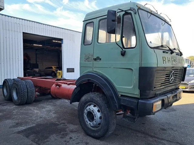 Mercedes-Benz 2632 , V10 , 6x4 , Long chassis , Spring suspension , ZF Manual - Chasis camión: foto 4 Mercedes-Benz 2632 , V10 , 6x4 , Long chassis , Spring suspension , ZF Manual - Chasis camión: foto 4