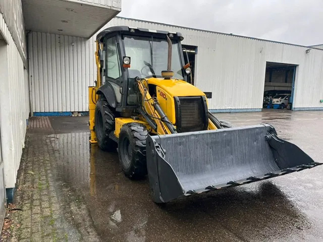 New Holland B 80 B-SS , 4x4 , Backhoe loader , 4in1 Bucket - Retroexcavadora: foto 4 New Holland B 80 B-SS , 4x4 , Backhoe loader , 4in1 Bucket - Retroexcavadora: foto 4