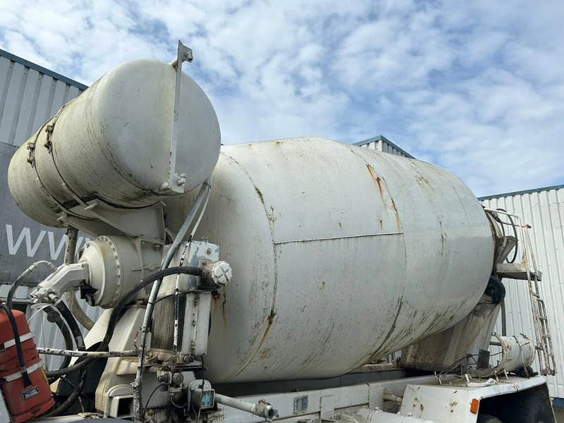 Piezas de recambio para Camión BARUVAL Concrete Mixer , 10 CBM: foto 1