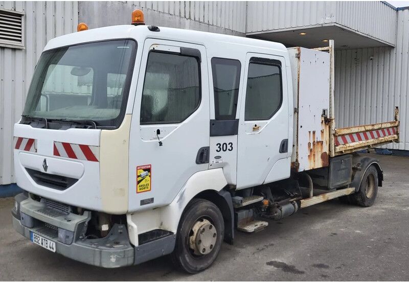 Renault Midlum 150 DCi , Tipper , Double Cabine , 7 seats, Manual , Spring Susp. - Volquete camión: foto 1 Renault Midlum 150 DCi , Tipper , Double Cabine , 7 seats, Manual , Spring Susp. - Volquete camión: foto 1