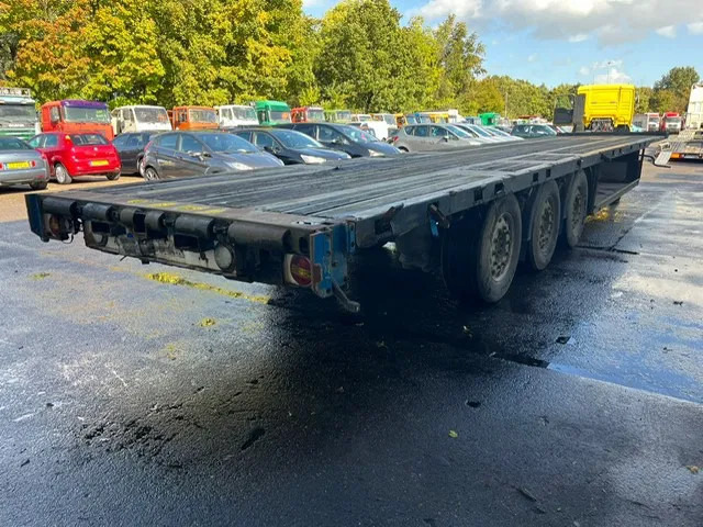 SYSTEM TRAILER 3x SAF Axle , Flat trailer - Semirremolque plataforma/ Caja abierta: foto 3 SYSTEM TRAILER 3x SAF Axle , Flat trailer - Semirremolque plataforma/ Caja abierta: foto 3