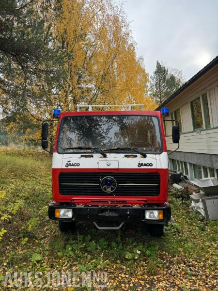 1979 Mercedes-Benz 1017 4x4 BRANNBIL, 26.500km - Camión de bomberos: foto 3 1979 Mercedes-Benz 1017 4x4 BRANNBIL, 26.500km - Camión de bomberos: foto 3