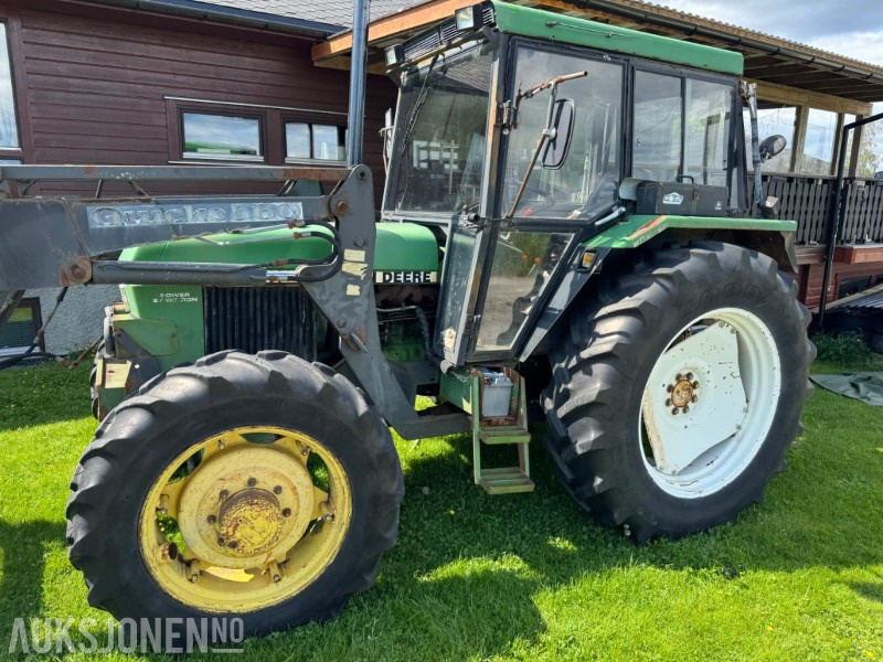 1983 John Deere 2140 SYNCHRON 4X4 LASTER, IKKE MVA - Tractor: foto 2 1983 John Deere 2140 SYNCHRON 4X4 LASTER, IKKE MVA - Tractor: foto 2