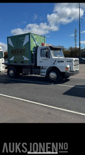 1983 Scania T82H4X2LI46 VETERAN. - Camión caja abierta: foto 4 1983 Scania T82H4X2LI46 VETERAN. - Camión caja abierta: foto 4