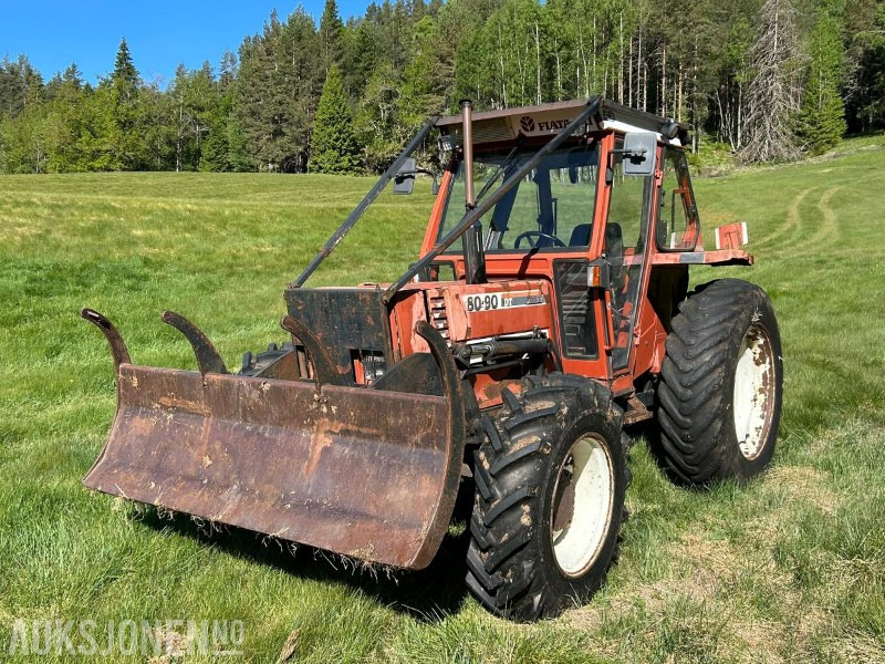 1985 FIAT 80-90DT-SKOGSRIGGET - Tractor: foto 1 1985 FIAT 80-90DT-SKOGSRIGGET - Tractor: foto 1