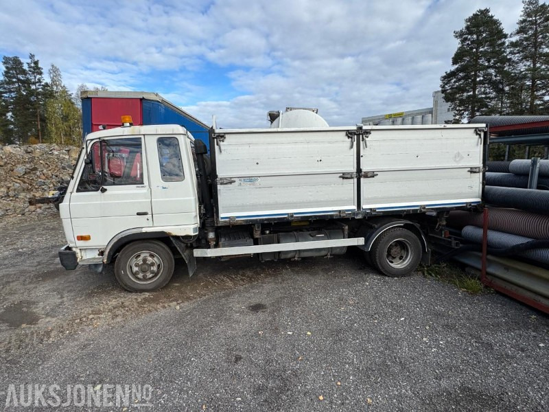 1993 Nissan Diesel planbil - Camión caja abierta: foto 2 1993 Nissan Diesel planbil - Camión caja abierta: foto 2