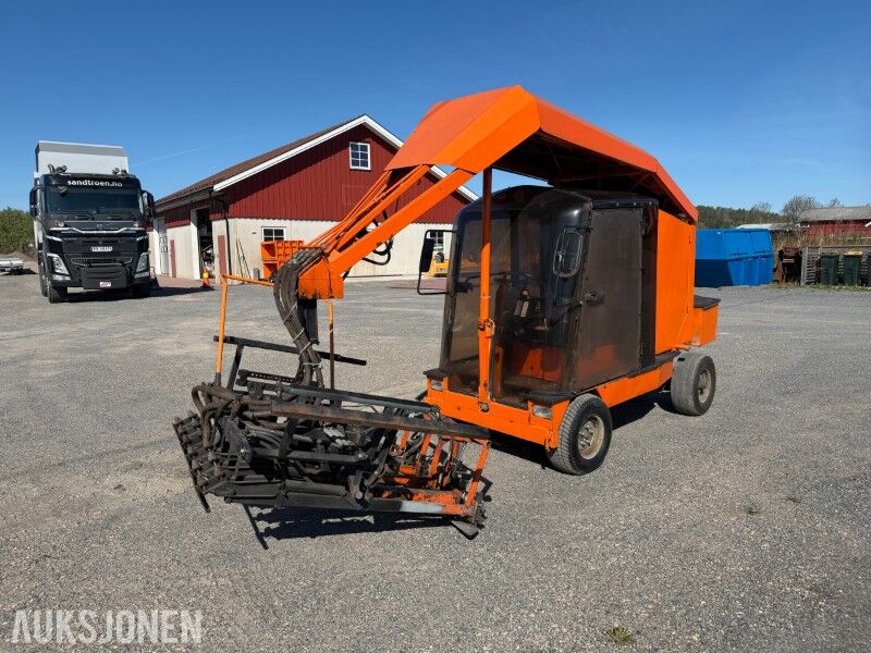 1997 Optimas H77 steinleggemaskin med HVG 6 hydraulisk steinleggertang 110cm - 433 driftstimer - Automatikk - Equipo de construcción: foto 1 1997 Optimas H77 steinleggemaskin med HVG 6 hydraulisk steinleggertang 110cm - 433 driftstimer - Automatikk - Equipo de construcción: foto 1