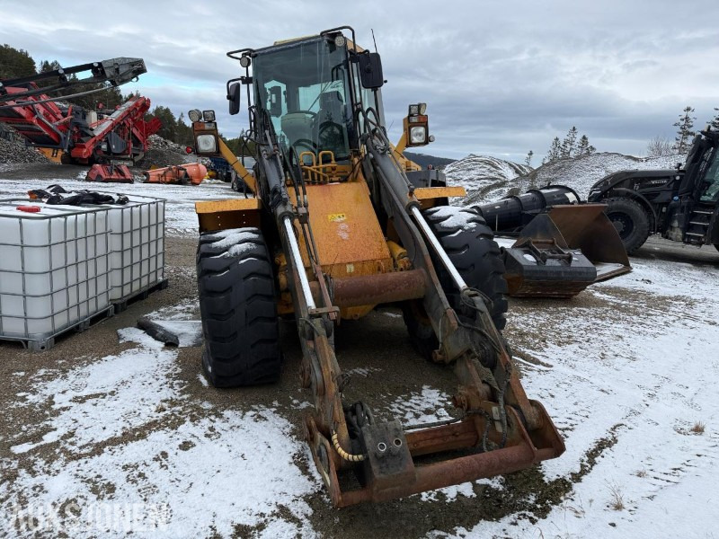 1999 Case 721C hjullaster m/vekt og spakstyring - Rep objekt - Cargadora de ruedas: foto 2 1999 Case 721C hjullaster m/vekt og spakstyring - Rep objekt - Cargadora de ruedas: foto 2