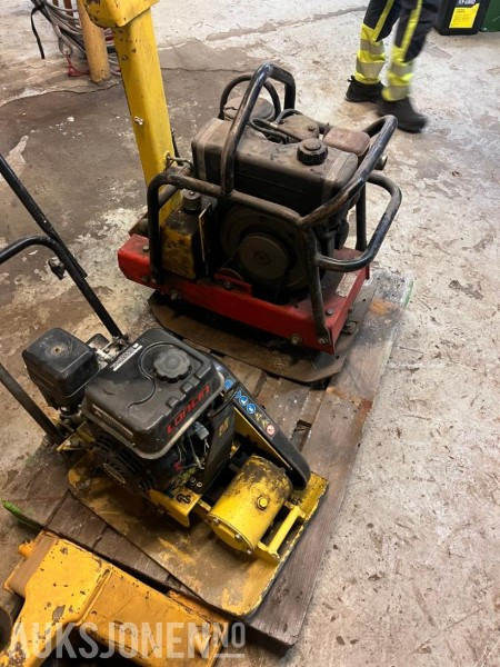 2 stk 2000 Dynapac 90 vibroplater - Rodillo: foto 2 2 stk 2000 Dynapac 90 vibroplater - Rodillo: foto 2