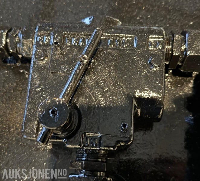 2000 Hymax Hymas Sandspreder skuffe 650 Liter - Equipo de construcción: foto 2 2000 Hymax Hymas Sandspreder skuffe 650 Liter - Equipo de construcción: foto 2