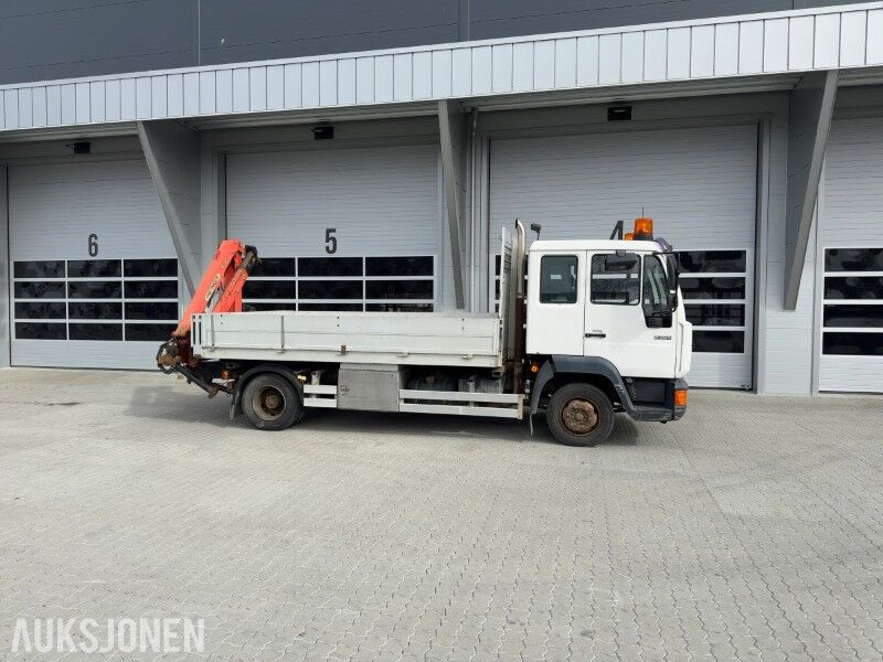 2001 MAN 8.224 LLC planbil med kran og 3-veis tipp. - Camión grúa: foto 4 2001 MAN 8.224 LLC planbil med kran og 3-veis tipp. - Camión grúa: foto 4