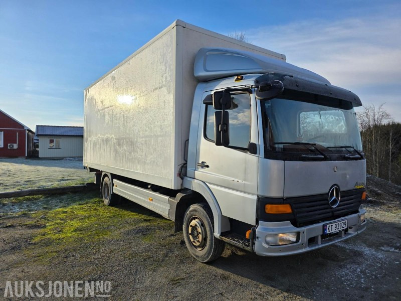 2001 Mercedes-Benz 817L/42 ATEGO SKAPBIL 36m³ MED LASTELEM - Camión caja cerrada: foto 3 2001 Mercedes-Benz 817L/42 ATEGO SKAPBIL 36m³ MED LASTELEM - Camión caja cerrada: foto 3