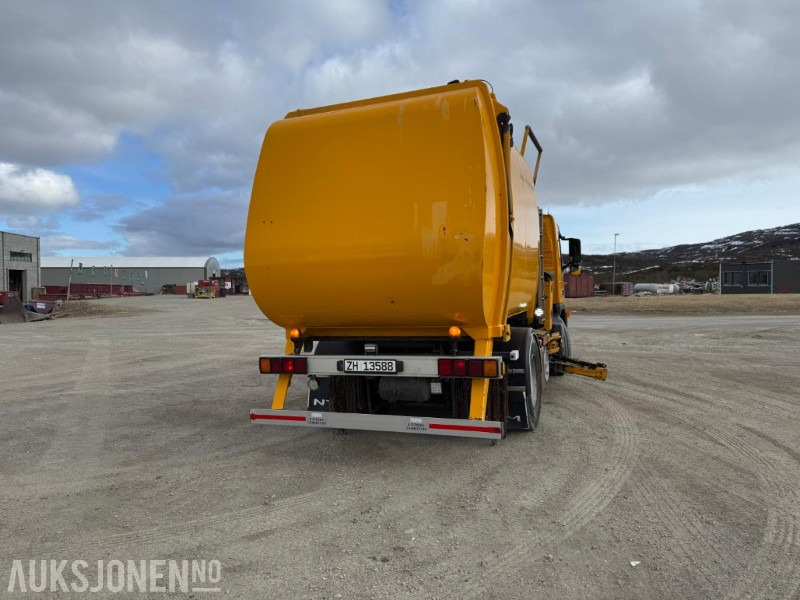 2004 Volvo FM-9 4X2 Komprimator - Sidelaster - 247983KM - Camión de basura: foto 5 2004 Volvo FM-9 4X2 Komprimator - Sidelaster - 247983KM - Camión de basura: foto 5