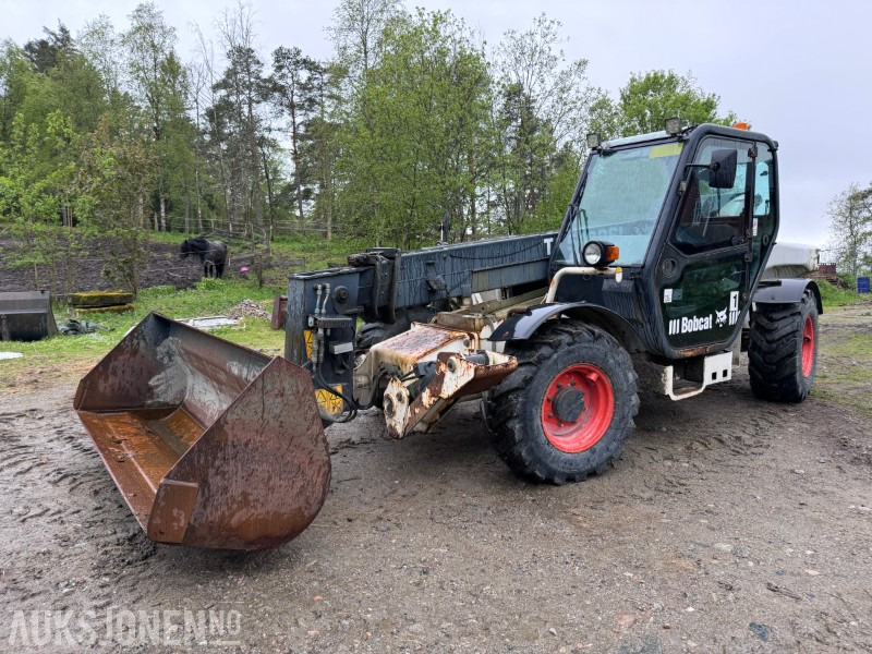 Manipulador telescópico 2005 Bobcat T35120SL Teleskoptruck / Teleskoplaster - 4x4x4 - avvatringssylinder - Støttelabber - Hydraulisk redskapslås - Jibb - Skuffe - 2 stk pallegafler: foto 1