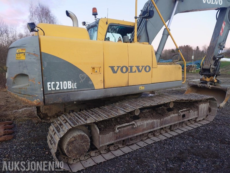 2006 Volvo EC 210B med Engcon EC20 tiltrotor, pusseskuff og graveskuff - Excavadora: foto 2 2006 Volvo EC 210B med Engcon EC20 tiltrotor, pusseskuff og graveskuff - Excavadora: foto 2